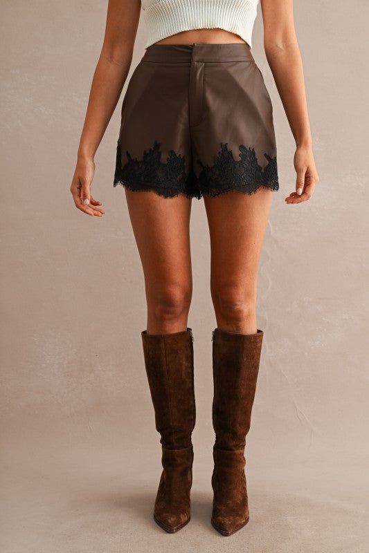 Leather Lía Short