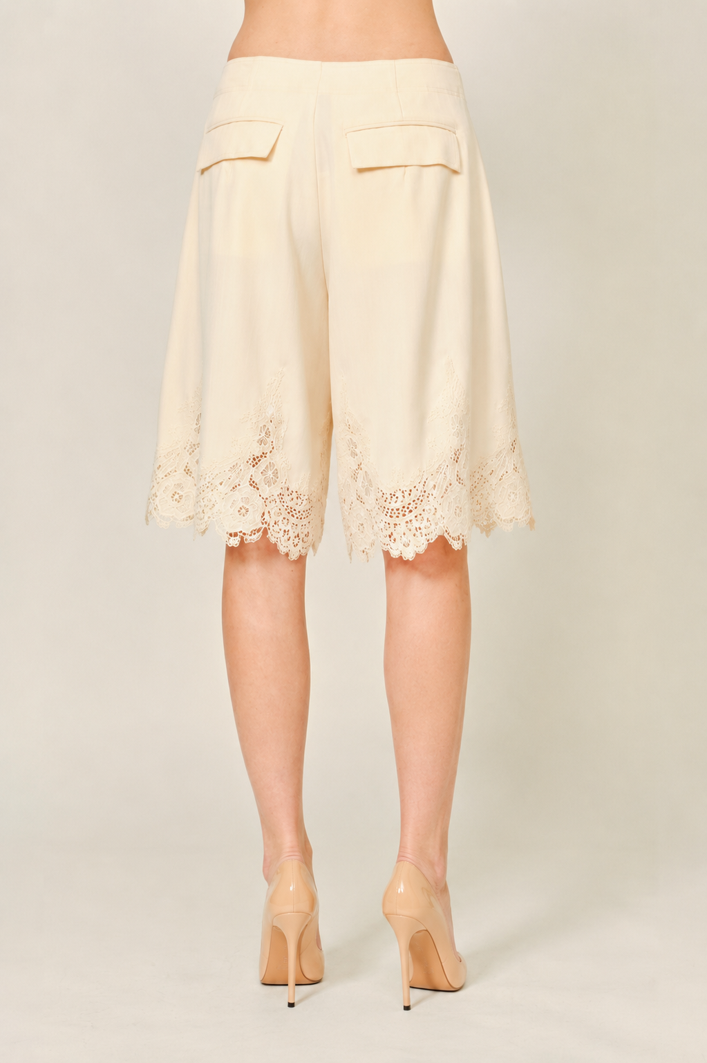 Off white lili BERMUDA