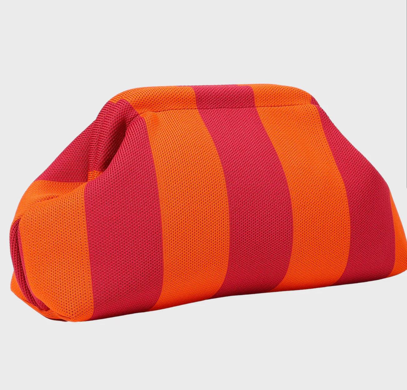 STRIPE CLASH CLUTCH BAG