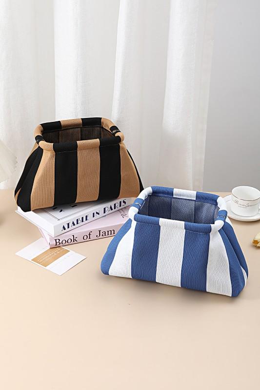 STRIPE CLASH CLUTCH BAG