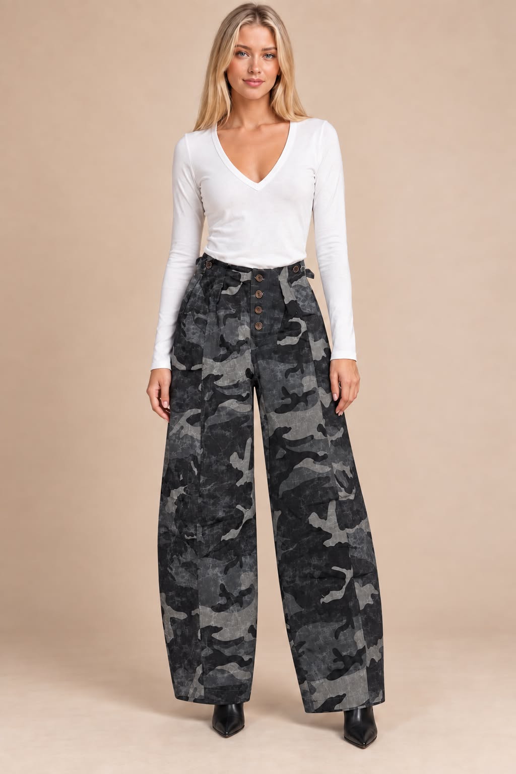 Camu Black Barrel Pants